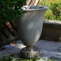 Englische Blumenvase Steinguss - Hades -Pflanztöpfe Verkaufsgeschäft englische blumenvase steinguss hades4