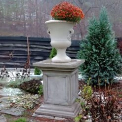 Pflanztöpfe Verkaufsgeschäft 4 Pflanztöpfe Verkaufsgeschäft -Pflanztöpfe Verkaufsgeschäft schlichte gartenamphore zum bepflanzen mit dekorativen griffen kasandra2