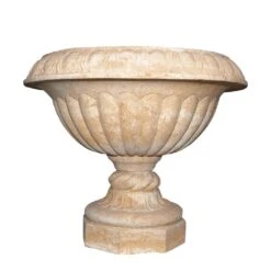 Stilvolles Pflanzgefäß In Kelchform Aus Steinguss Für Den Garten - Ikoko