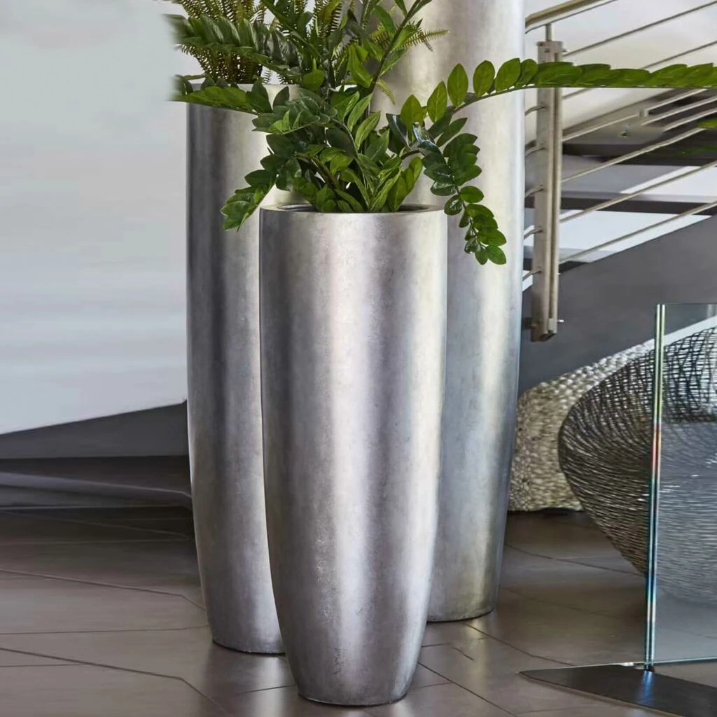 XXL Indoor Pflanzgefäß - Polystone - Silber - Mit Einsatz - Alemee 3 XXL Indoor Pflanzgefäß - Polystone - Silber - Mit Einsatz - Alemee